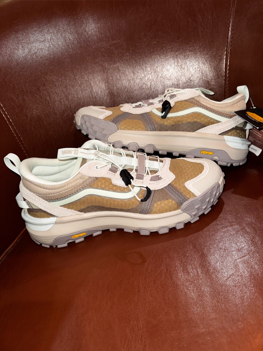 Vans MTE XS Trek Evo Women's Size 9.5 NWOB